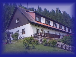 ..chati�ka v l�t�...