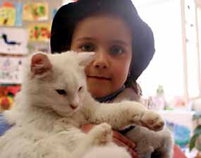 A tohle je zase m�j nov� kamar�d (7 kB)