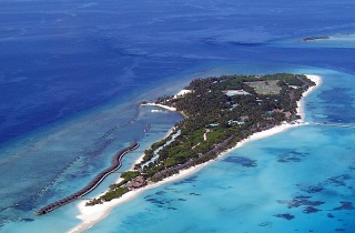 Kuredu view Maledivy