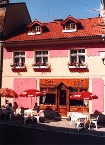 pohled na penzion RIC za slunecneho dne