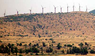 V�trn� ml�ny sta�� z�sobovat Golansk� v��iny elektrickou energi� (16 kB)