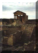 Dougga.jpg (34955 bytes)